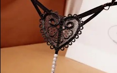 佳佳黑高跟极致踩踏调教视频